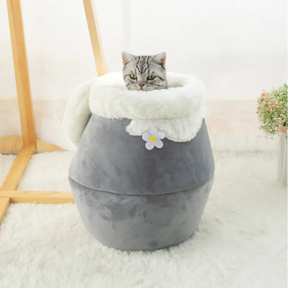 Pets Australia™ Thick Winter Cat House – Enclosed Warm Cat Sleeping Bag